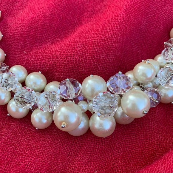 Pearl & Glass Bead Necklace & Matching Earrings - Picture 2 of 6